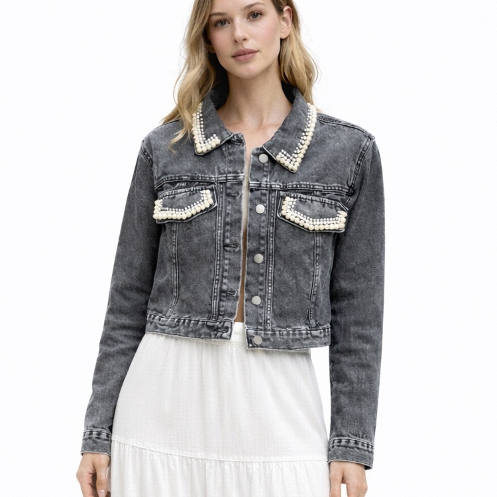 K90. Denim Wash Jacket with Pearls Cute